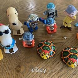 16- Vintage Wind-Up / Toy Snoopy, Robot Mickey, Inspector, Peanuts AS-IS LOT