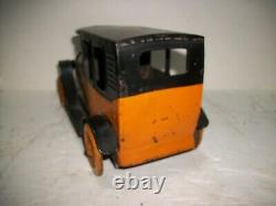 1921 Dayton Schieble Taxi Car Sedan Hill Climber Car with Driver Pressed Steel