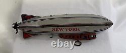 1930's Ferdinand Strauss Corp. Toy Tin Windup Zeppelin Airship New York SR-47