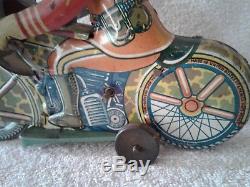 1930's Vintage Marx Working Tin Litho Wind-up Motorcycle Cop Soldier on & off
