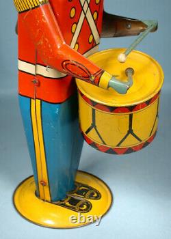 1930s Drum Major Tin Wind-up Mechanical Soldier Toy Wolverine Working Example