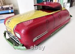 1940's VINTAGE WYANDOTTE SPORTSMAN COUPE WIND UP PRESSED STEEL TOY CAR LOOK