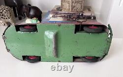 1940's VINTAGE WYANDOTTE SPORTSMAN COUPE WIND UP PRESSED STEEL TOY CAR LOOK