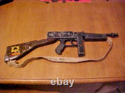 1947 Mattel Dick Tracy Rapid Fire Toy Tommy Gun Advertisement Badge USA