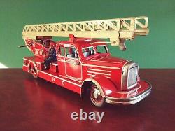 1950s Gunthermann Tin Wind-up Fire Ladder Truck Tinplate Günthermann