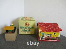 1950s MARX TIN MAGIC BARN/ WIND-UP PLASTIC TRACTOR C INFO-ORIGINAL BOX/EXCELLENT