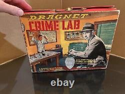 1955 Dragnet Crime Lab #3763 withCarrying Case Jack Webb 714 Badge RARE Transogram