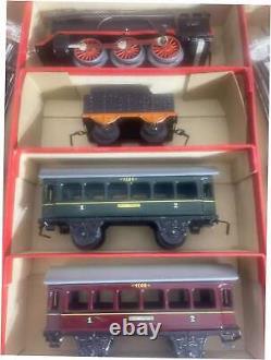1960 Germany Clockwork Train Set Complete In Box In Excellent Plus Condtion
