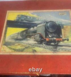 1960 Germany Clockwork Train Set Complete In Box In Excellent Plus Condtion
