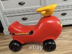 1970's Herbie Hauler Peanut AMF INCORPORATED Red Plastic Riding Toy Scooter Rare
