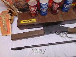 1976 ideal tin can alley electronic rifle and target with box 5 dr pepper cans USA