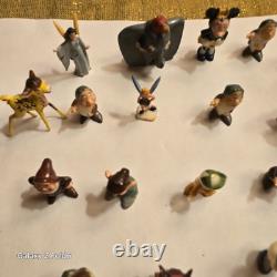30 vintage Toys Disneykins characters