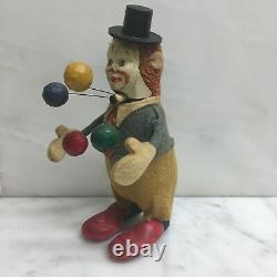 4SCHUCO WIND-UP JUGGLING CLOWN NR. 965 WithREPRO. BOX AND KEY. FULLY OPERATIONAL