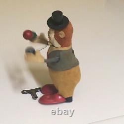 4SCHUCO WIND-UP JUGGLING CLOWN NR. 965 WithREPRO. BOX AND KEY. FULLY OPERATIONAL