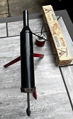 ANTIQUE 1930's SMITHS BIG SHOT AUTOMATIC MACHINE GUN-RESTORED/WORKING with O. BOX