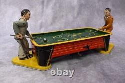 Antique windup Ranger Steel billiard game in very good condition