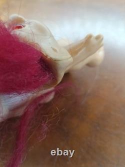 COUNTERFEIT VINTAGE TROLL DOLL. VERY BADLY MADE. 3 IN. Early 1960's. C