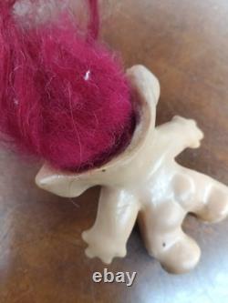 COUNTERFEIT VINTAGE TROLL DOLL. VERY BADLY MADE. 3 IN. Early 1960's. C