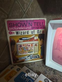 GE Show N Tell Phono Viewer Model A660C Red with 20 Records