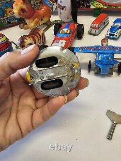 Huge Lot Of Vintage Tin Toys With 2 Keys