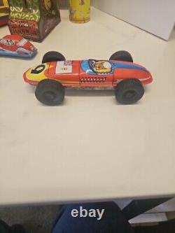 Huge Lot Of Vintage Tin Toys With 2 Keys