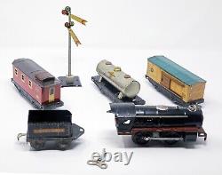 Lionel Vintage O gauge wind-up train set