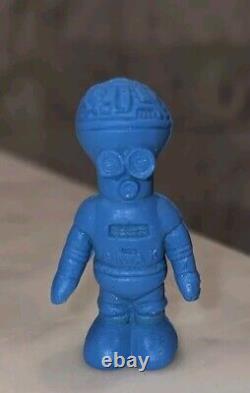 Lot Of 44 1980s Diener SPACE RAIDERS Rubber Erasers 4 Complete Sets Robo Alian