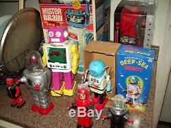 Lot of 37 Vintage Collectible Toy Robots. Wind Up and Battery Operated