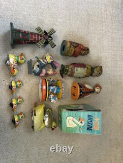 Lot of 8 Litho Tin Vintage Toys