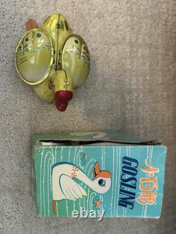 Lot of 8 Litho Tin Vintage Toys