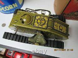 MARX SPARKLING CLIMBING FIGHTING ARMY TANK TIN WINDUP IN BOX 30s WORKS EXC