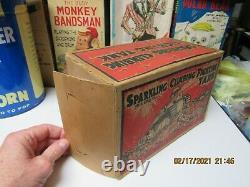 MARX SPARKLING CLIMBING FIGHTING ARMY TANK TIN WINDUP IN BOX 30s WORKS EXC