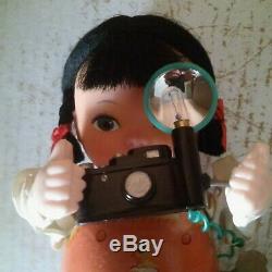 MS739 Red China Vintage Tin Wind up Battery Toy 1960 MS 739 CHILD FLASH DOLL