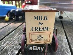 Marx TIN LITHO WIND UP TOYLAND'S FARM PRODUCTS HORSE DRAWN MILK & CREAM WAGON