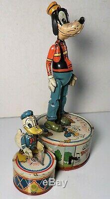 Marx Walt Disney Donald Duck Duet Windup Tin Litho Toy 1946