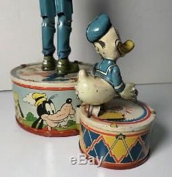 Marx Walt Disney Donald Duck Duet Windup Tin Litho Toy 1946