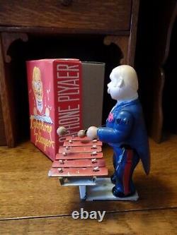 Mint 1940's OCCUPIED JAPAN Xylophone Player tin & celluloid windup toy & box