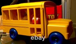New Tupperware Tuppertoys USA Vintage School Bus Toy Complete Set