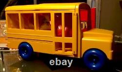 New Tupperware Tuppertoys USA Vintage School Bus Toy Complete Set