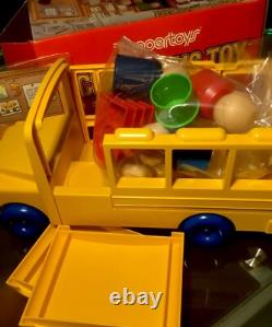 New Tupperware Tuppertoys USA Vintage School Bus Toy Complete Set