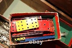 Old 1920's A. C. Gilbert Erector Set in Wood Box withlots of parts See Photos