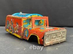 Old Vintage Rare Red Fire Engine Wind-up Truk Litho Print Toy Vehicle