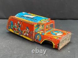 Old Vintage Rare Red Fire Engine Wind-up Truk Litho Print Toy Vehicle