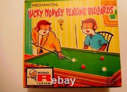 POOL Tin wind-up c1960 Lucky Monkey Playing Billiards Near Mint in Box by TPS NR