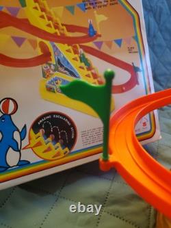 Playful Circus Seals Vintage 1983 Dah Yang Toys Works! Complete With Flags