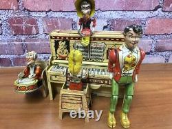 RARE 1920's ANTIQUE UNIQUE ART LIL ABNER BAND WIND-UP TIN LITHO ANIMATED VTG TOY