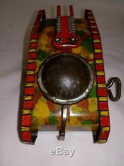 RARE 1920's MARX WIND UP ARMY TANK with HOOK WORKS GREAT EARLY TIN U S A