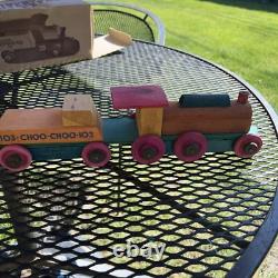 RARE LOT (5) 1940s UNIVERSAL Toy& Novelty Co. Chicago Wooden Toys See Photos