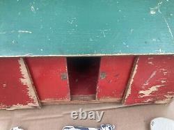 Rare American Crayon Co Educational Playthings Farm Wood Barn & 11 Animals c1920