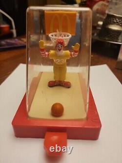 Rare Vintage Board Game Basketball Original toy McDonald's 2001 Ronald Clown